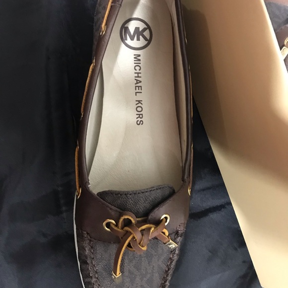 MK shoes - Picture 1 of 2